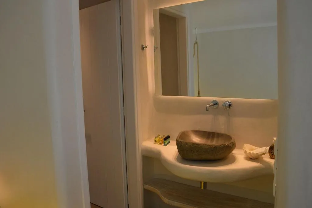 Room, Flaskos Suites, Mykonos