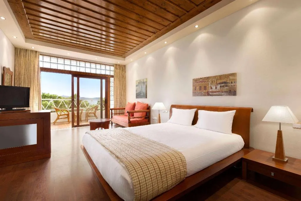 SUITE Presidential Room, Ramada by Wyndham Loutraki Poseidon Resort, Kalamata