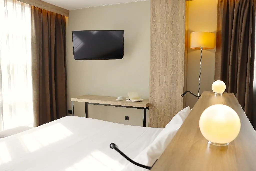 JUNIOR SUITE CAPACITY 2 Room, Eurohotel Diagonal Port, Barcelona