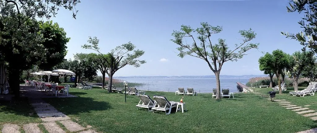 Beach, La Paül, Milan