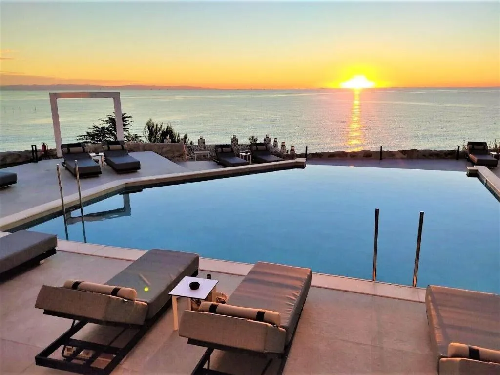 Pool, Akrotiri Olympus Luxury Suites, Thessaloniki