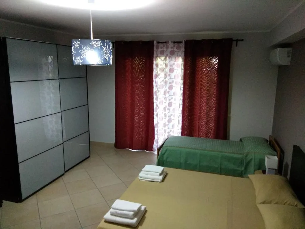 Room, Villa Feluchia, Palermo