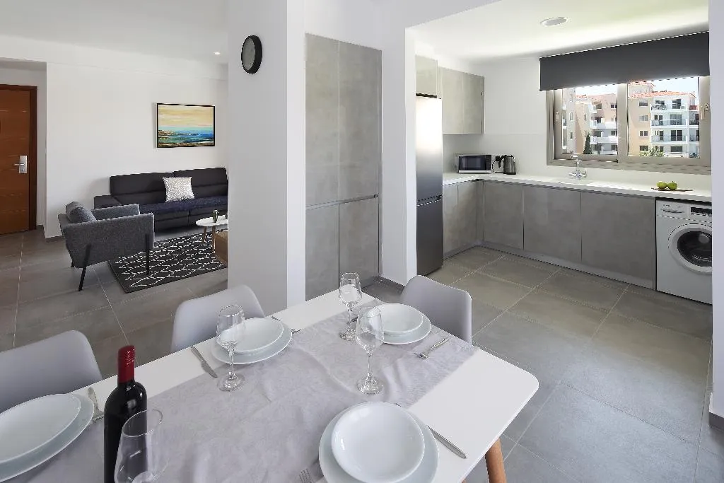 APARTMENT DELUXE TWO BEDROOM Room, Elysia Park, Cyprus