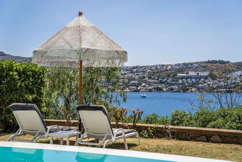 JUNIOR SUITE WITH PRIVATE POOL Room, Cape Bodrum Luxury Hotel & Beach, Bodrum