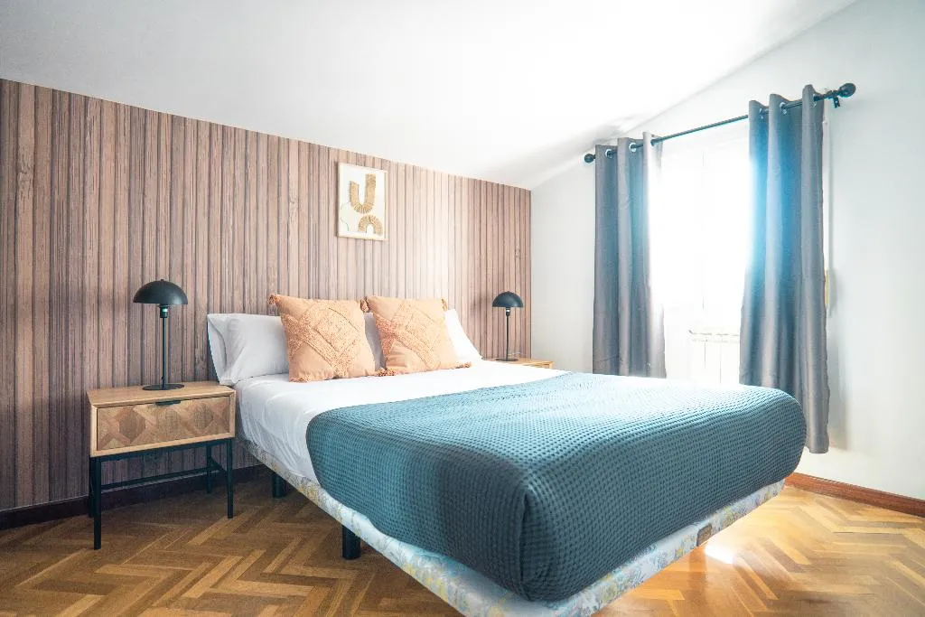 APARTMENT TWO BEDROOMS ONE BATHROOM Room, Smartr Chueca, Madrid