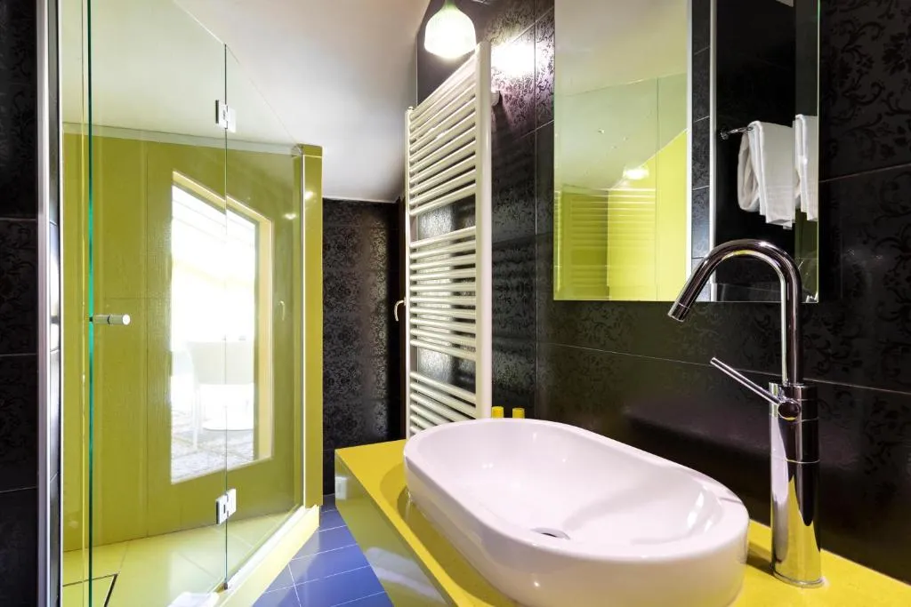 JUNIOR SUITE STANDARD Room, B&B Hotel Malpensa Lago Maggiore, Milan
