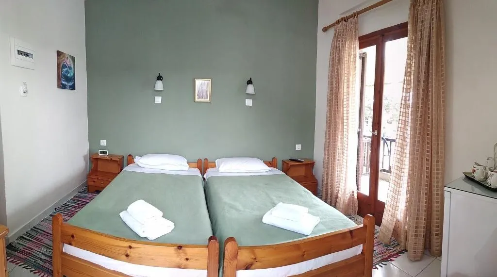 Room, Prosforio, Thessaloniki
