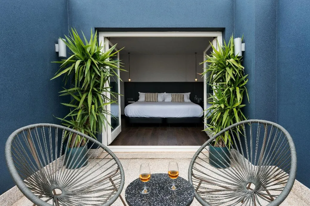 SUITE WITH TERRACE Room, Chic & Basic Gravity, Porto