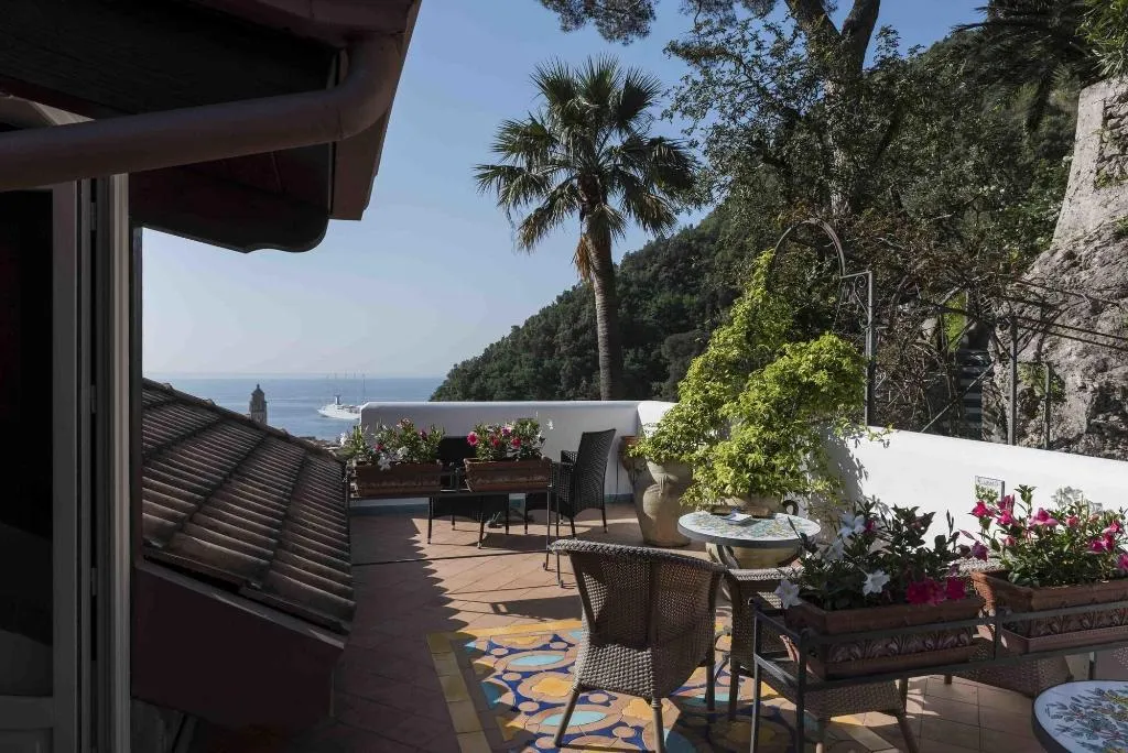 Sports and Entertainment, Hotel Villa Annalara, Naples