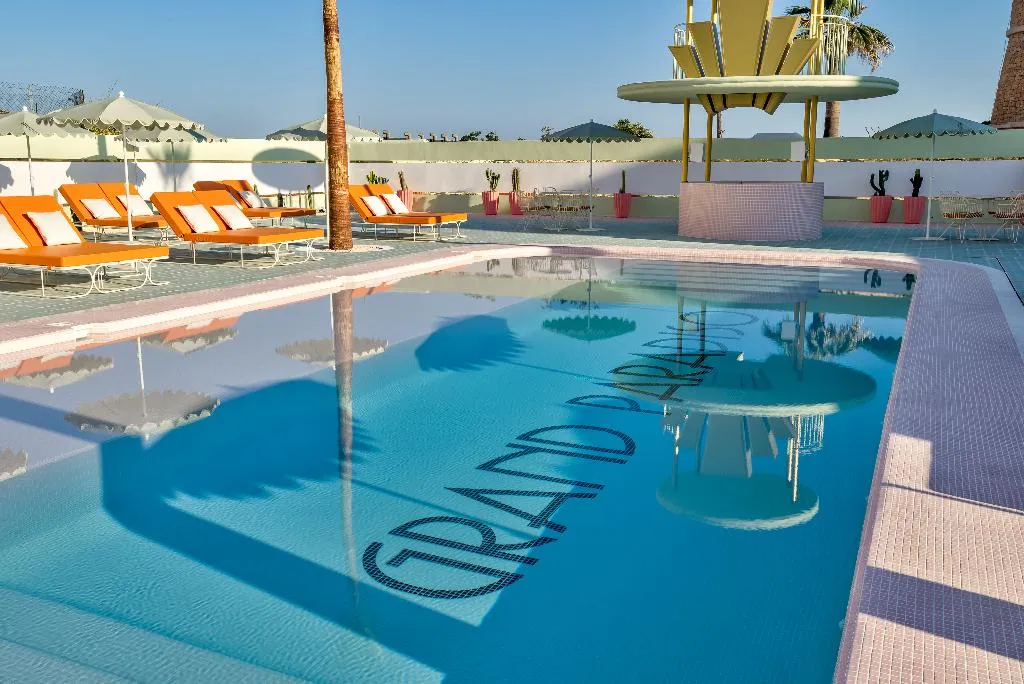 Pool, Grand Paradiso, Ibiza