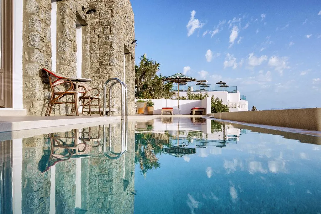 SUITE POOL VIEW TWO DOUBLE BEDS Room, Pelican Bay Art, Mykonos