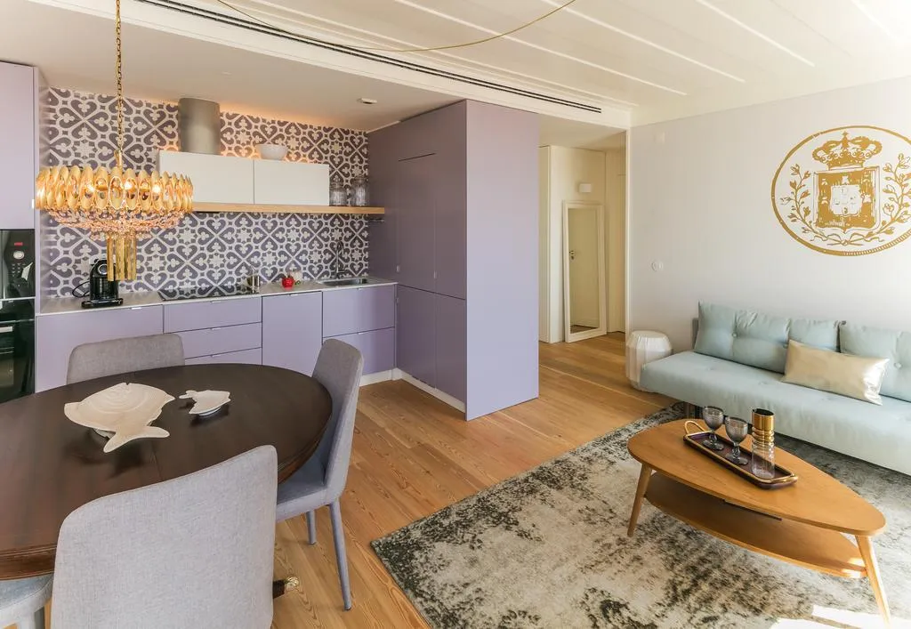 APARTMENT DELUXE ONE BEDROOM Room, Almaria - Edificio Da Corte, Lisbon