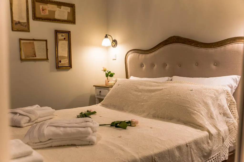JUNIOR SUITE STANDARD Room, Kyria Boutique House, Athens