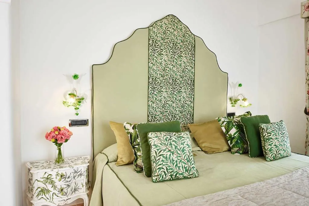 SUITE ONE BED Room, Botanico San Lazzaro, Naples