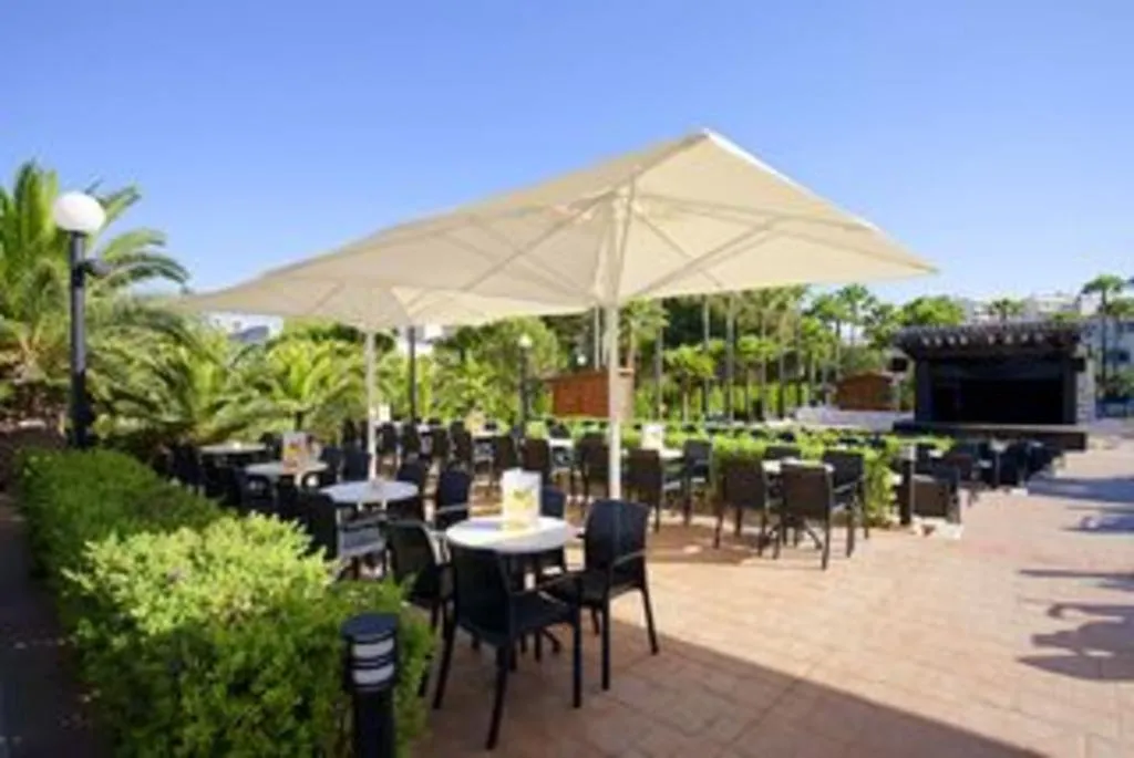 Terrace, Hipotels Mediterraneo Club, Majorca