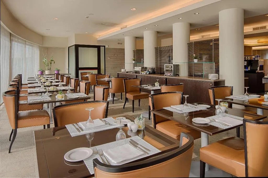Restaurant, NH Linate, Milan