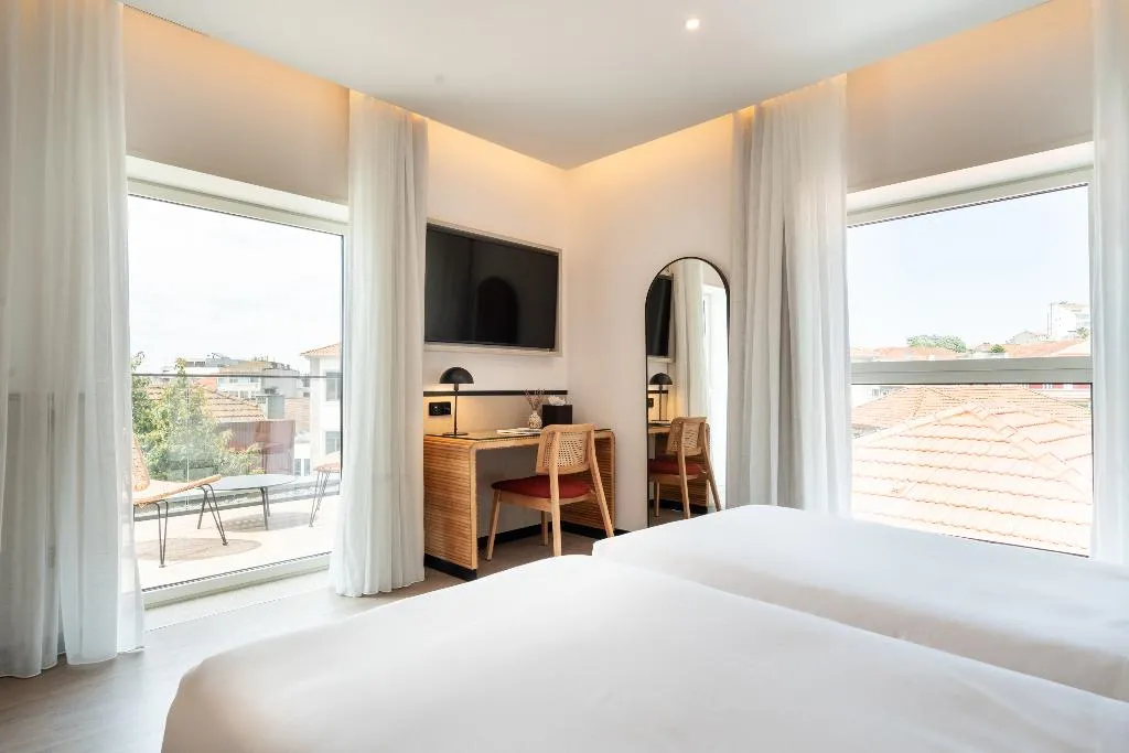SINGLE SUPERIOR WITH TERRACE Room, The Editory Garden Baixa Porto Hotel, Porto