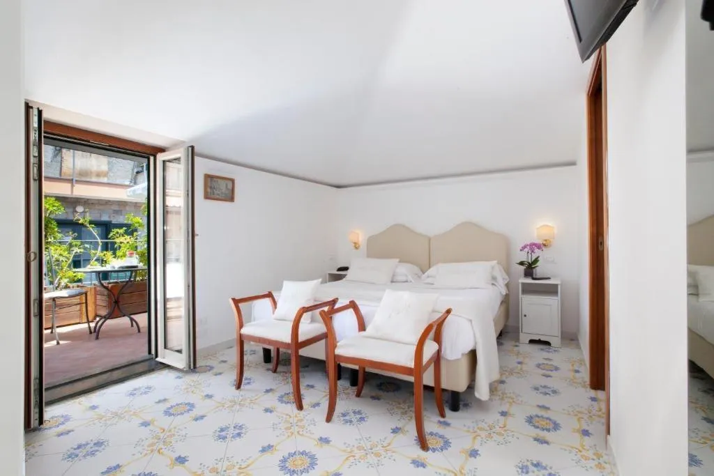 Double or Twin WITH TERRACE Room, Villa Pane Resort, Naples