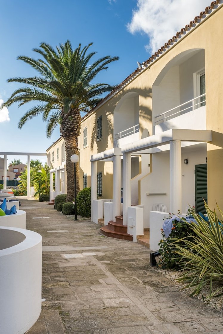 Cales de Ponent Apartamentos, Menorca