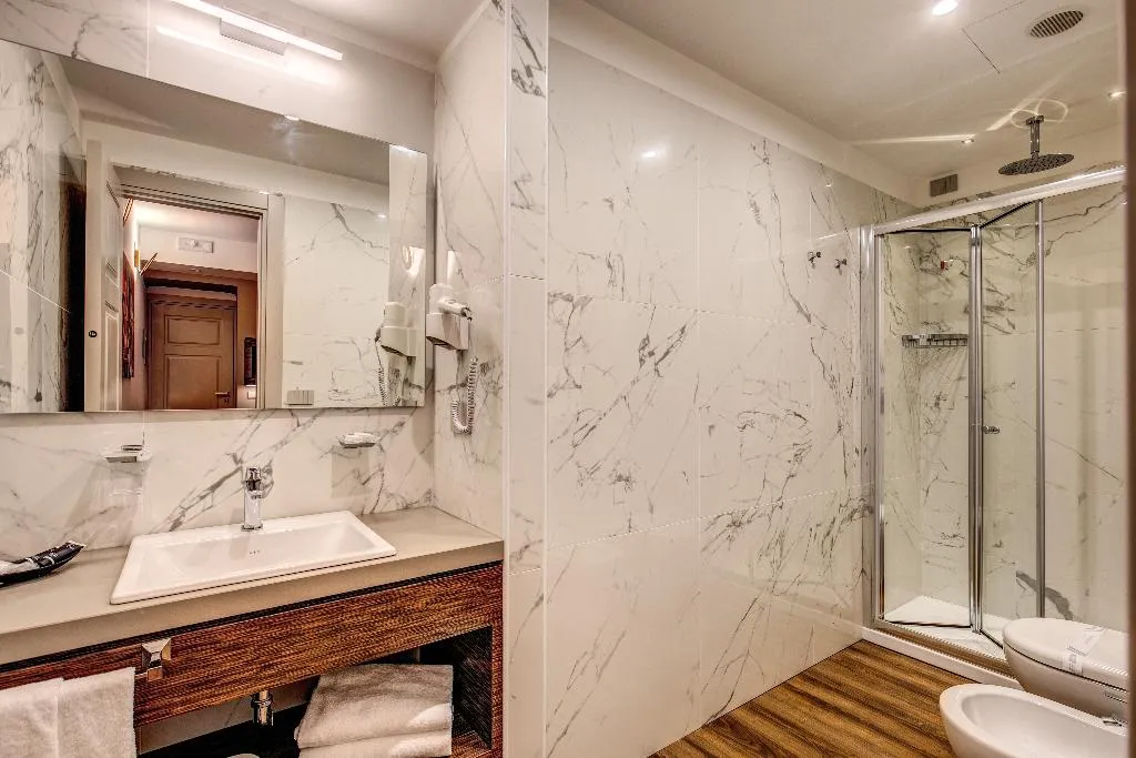 Double or Twin STANDARD Room, Al Manthia Hotel, Rome