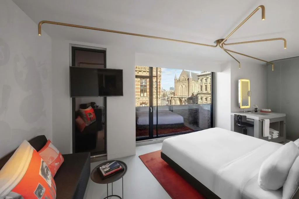 DOUBLE DELUXE KING BED Room, W Amsterdam, Amsterdam