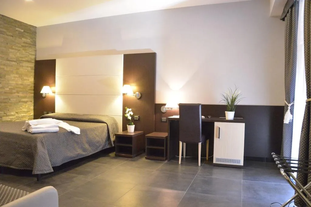 Room, B B La Casa Di Patty, Naples