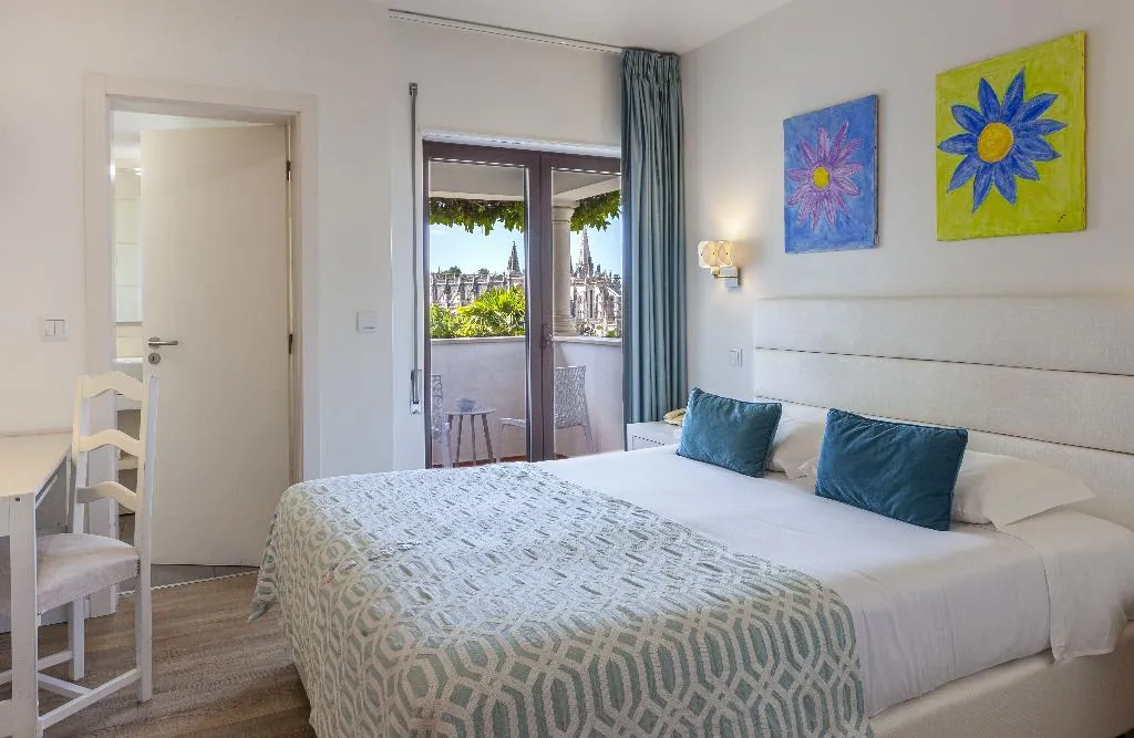 DOUBLE WITH BALCONY Room, Casa do Outeiro, Arts & Crafts Boutique Hotel, Porto