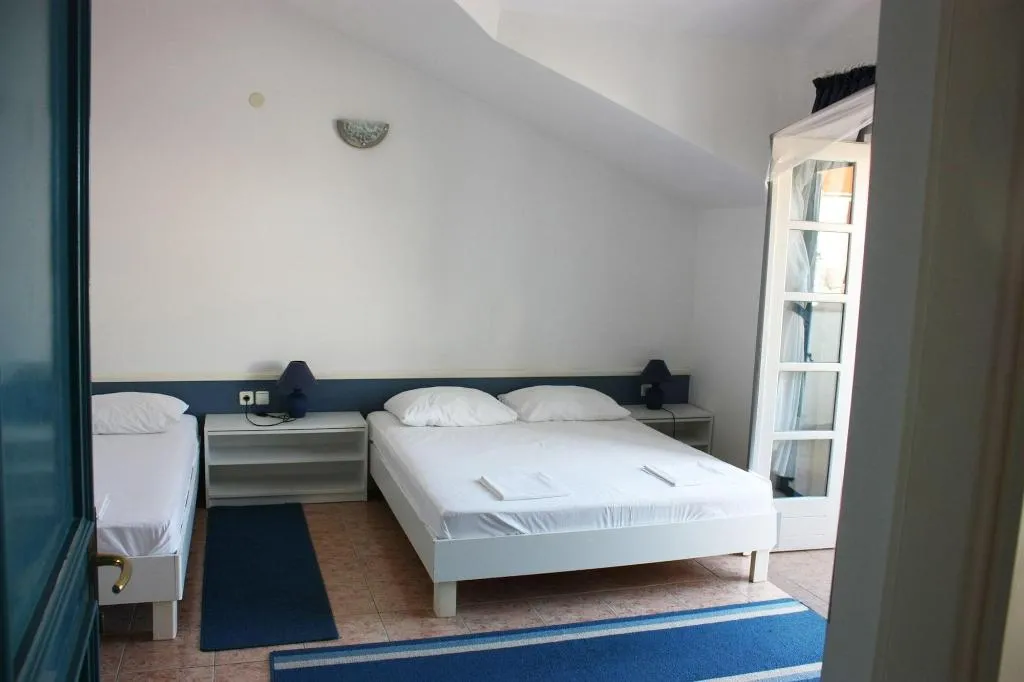 Room, Ivan, Split