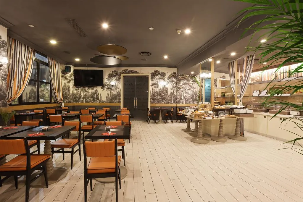 Restaurant, Leonardo Hotel Milan City Center, Milan