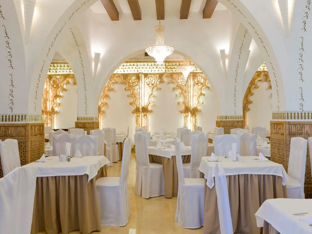 Restaurant, Carlos V, Madrid