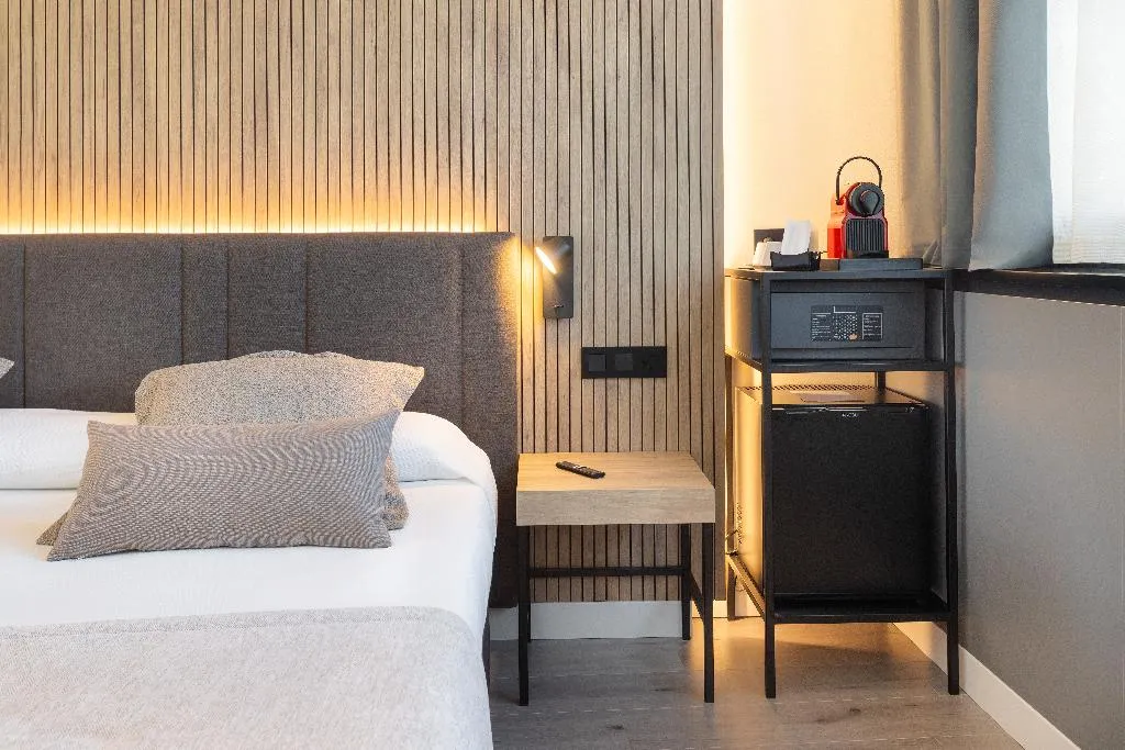 SINGLE SUPERIOR Room, Alexandre Fira Congress, Barcelona
