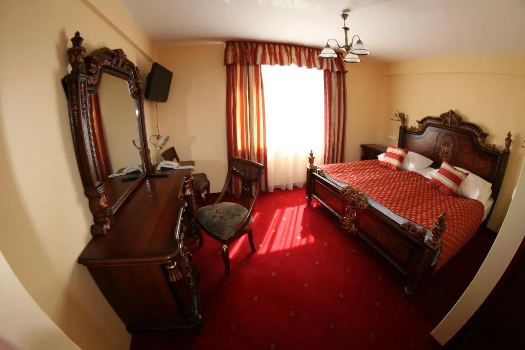 DOUBLE STANDARD Room, Daisy Superior, Krakow