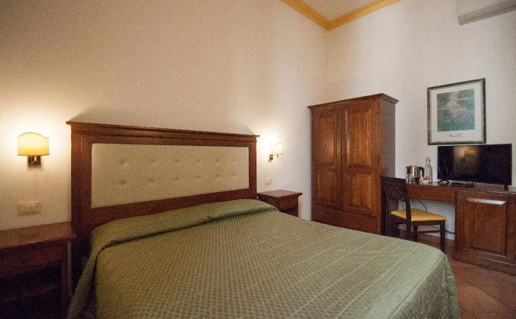 DOUBLE STANDARD Room, Cimabue, Florence