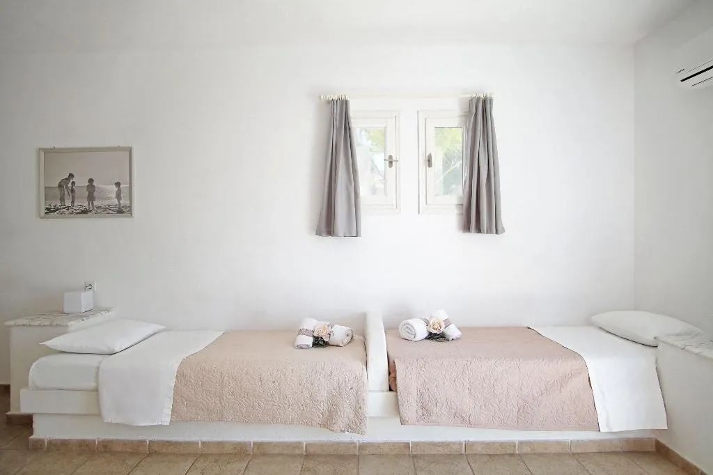 Room, Kritikakis Village Apartments, Santorini