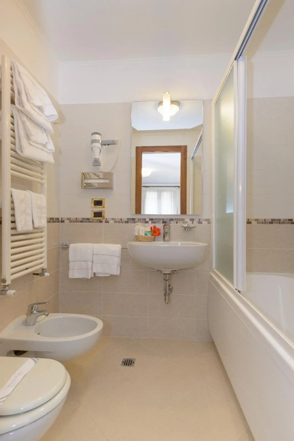 Double or Twin ECONOMY Room, UNA HOTELS Ala Venezia - Adults +16, Venice