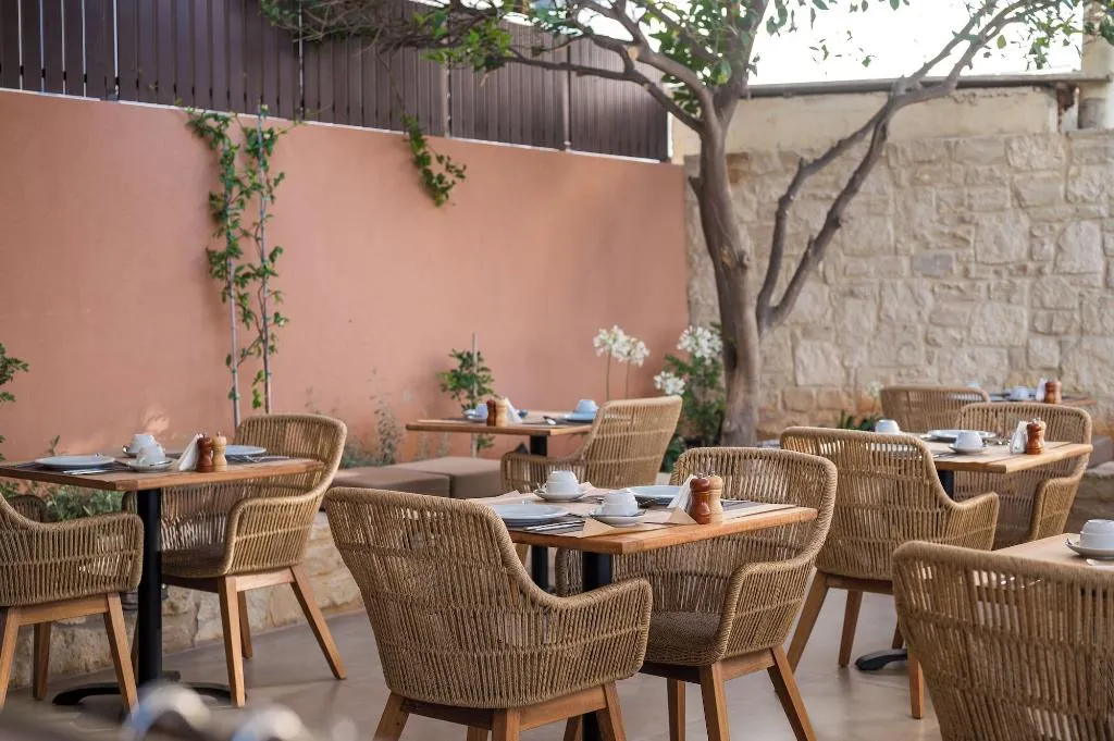 Restaurant, Hotel Pyriã¡, Crete