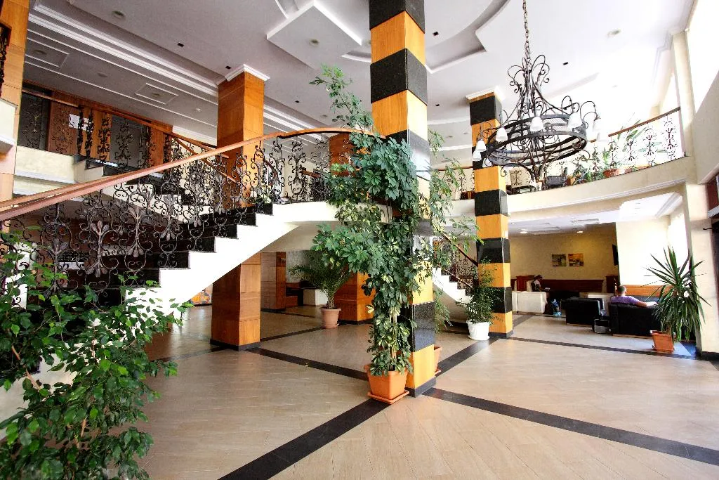 Lobby, Izola Paradise, Bourgas