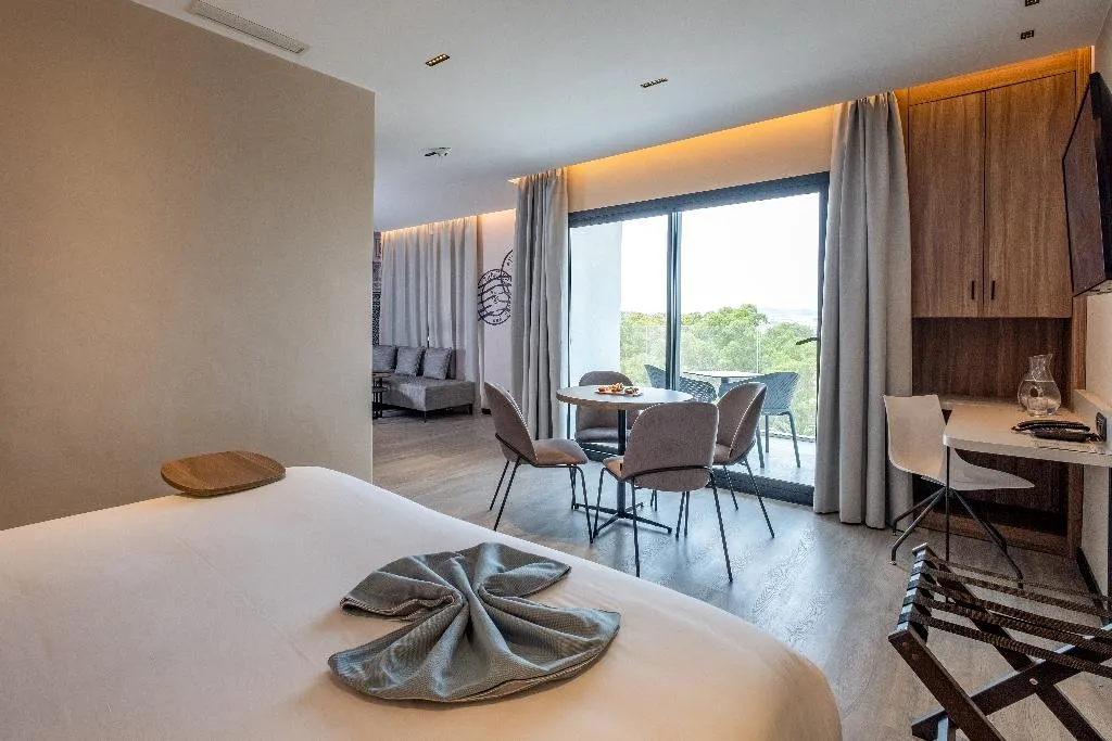 JUNIOR SUITE STANDARD Room, Occidental Tanger, Tangier