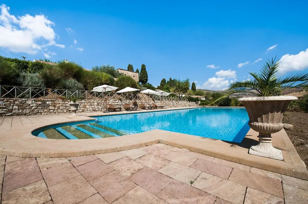 Pool, Masseria San Giovanni Sgadari, Palermo