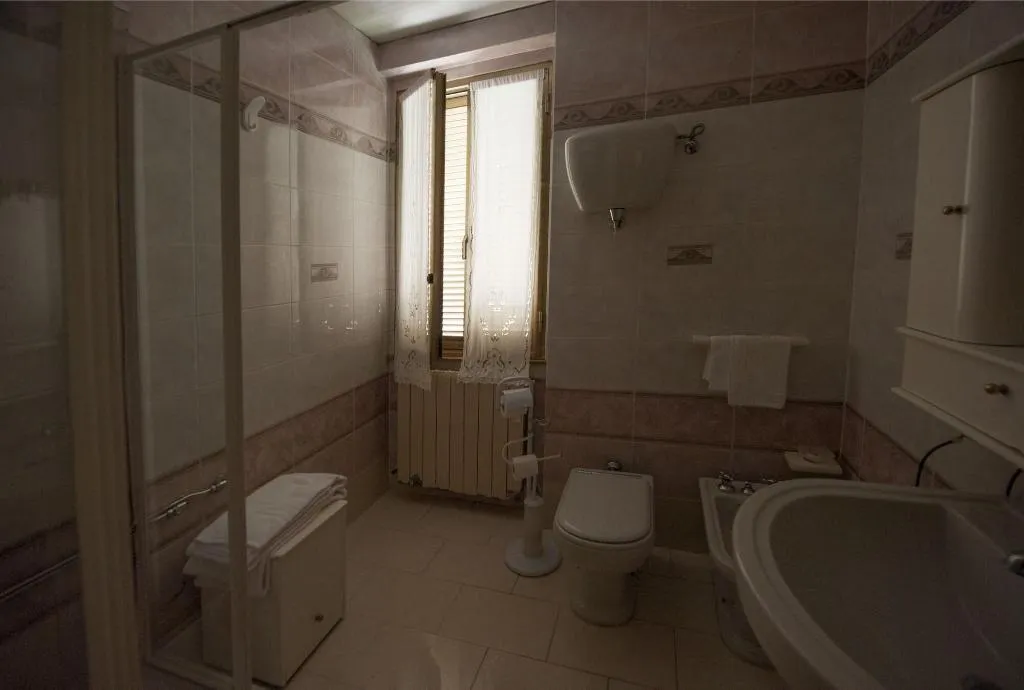 Room, Athena, Perugia