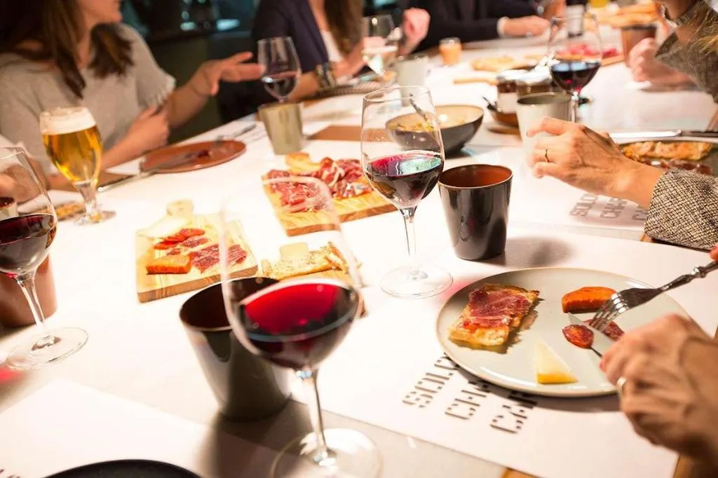 Restaurant, Alexandra Barcelona, Curio Collection by Hilton, Barcelona