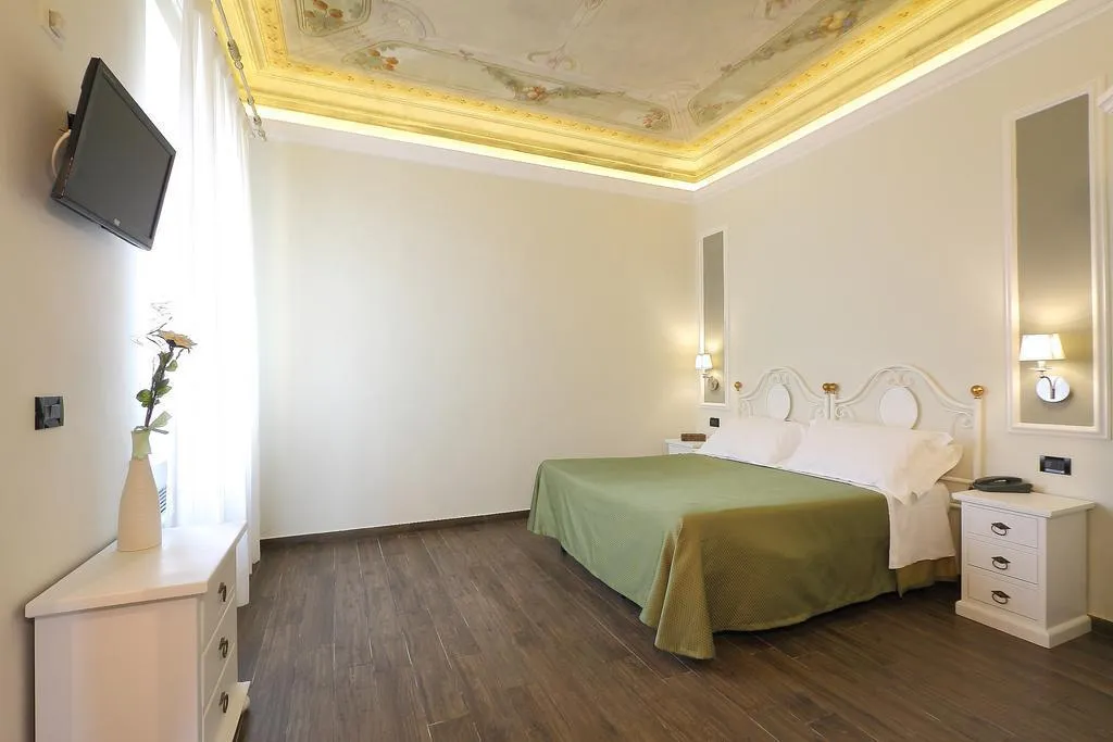 DOUBLE STANDARD Room, Ferrucci, Florence