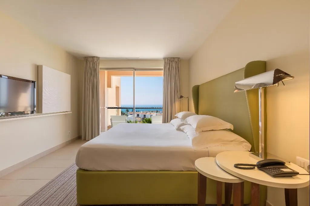 SUITE SEA VIEW CAPACITY 4 Room, NAU Sao Rafael Suites, Algarve