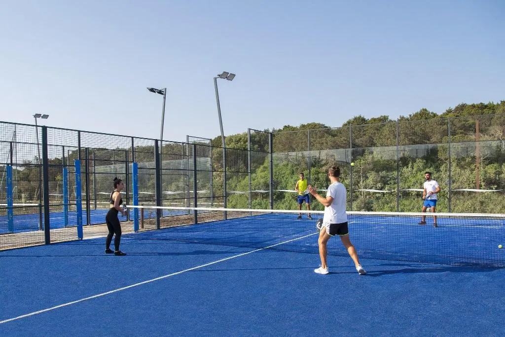 Sports and Entertainment, Is Serenas Badesi Resort, Alghero