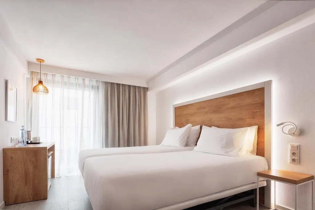 Double or Twin DELUXE Room, Eurostars Puerto de Ibiza, Ibiza