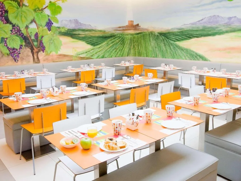Restaurant, Ibis Styles Madrid Prado, Madrid