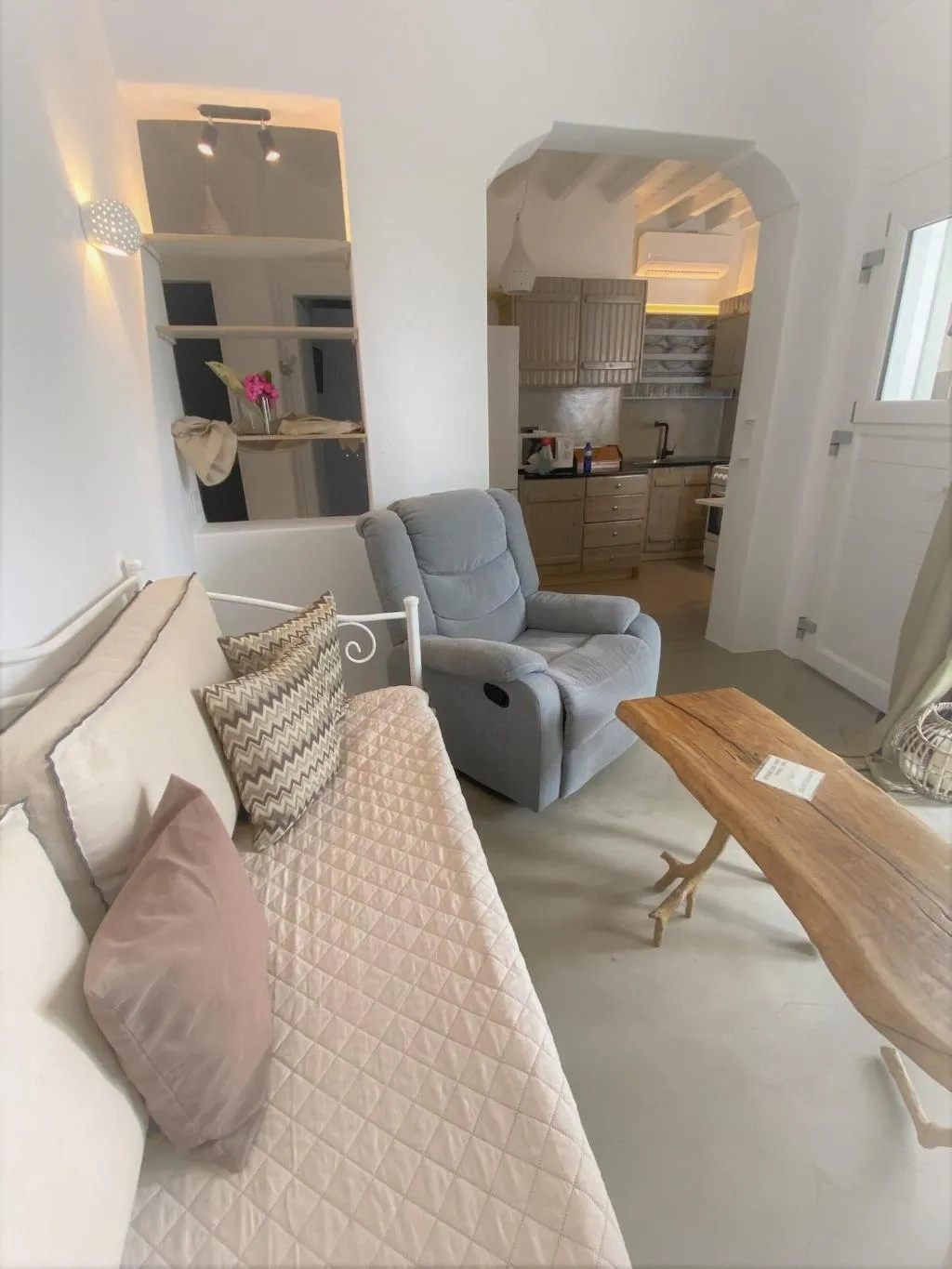 Room, Flaskos Suites, Mykonos