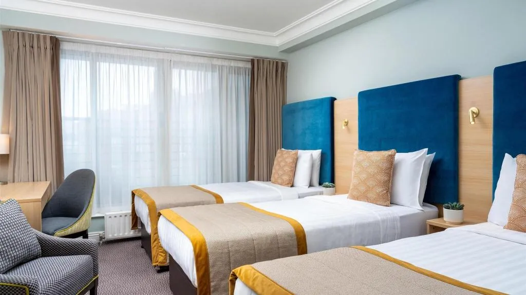 TRIPLE THREE BEDS Room, The Fleet Hotel, Dublin
