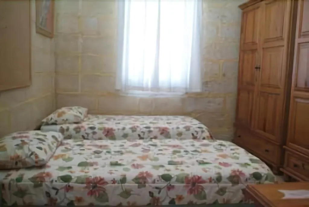 Room, Ta' Bertu Host Family Bed & Breakfast, Malta
