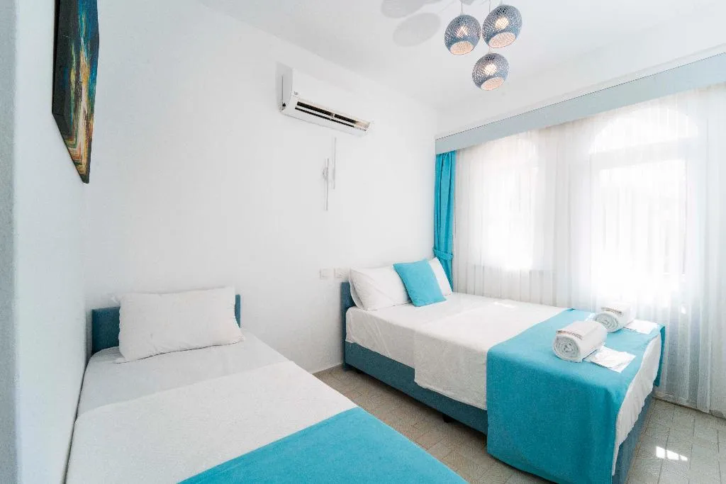 TRIPLE DELUXE WITH BALCONY Room, Kemer Royal Beach Hotel, Antalya